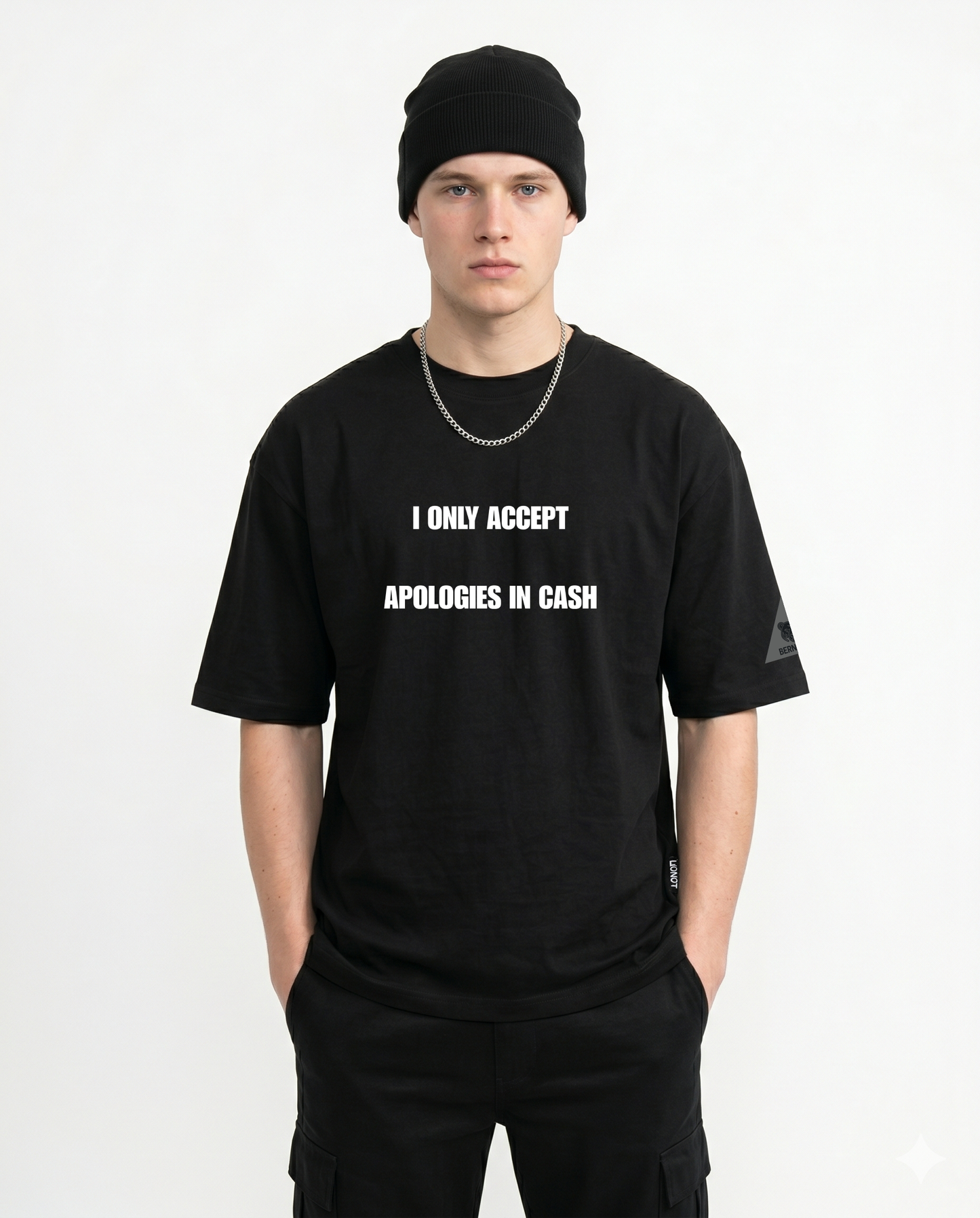 i only accept apologies in cash • white | black • relaxed tee • unisex • in 4 languages
