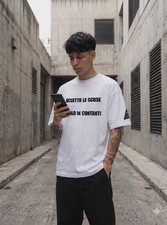 accetto scuse solo in contanti • bianco | nero • relaxed tee • unisex • in 4 lingue